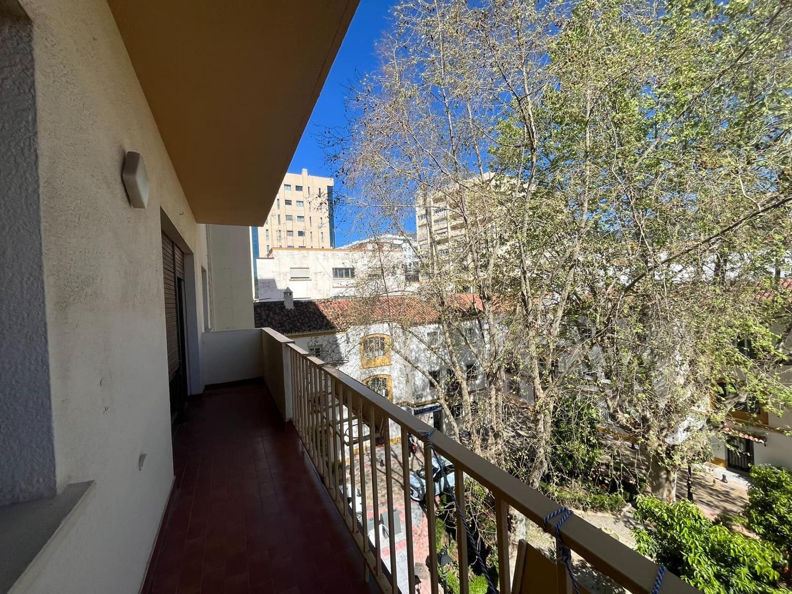 4 soveværelse Lejlighed til salg i Marbella - € 500.000 (Ref: 8907640)