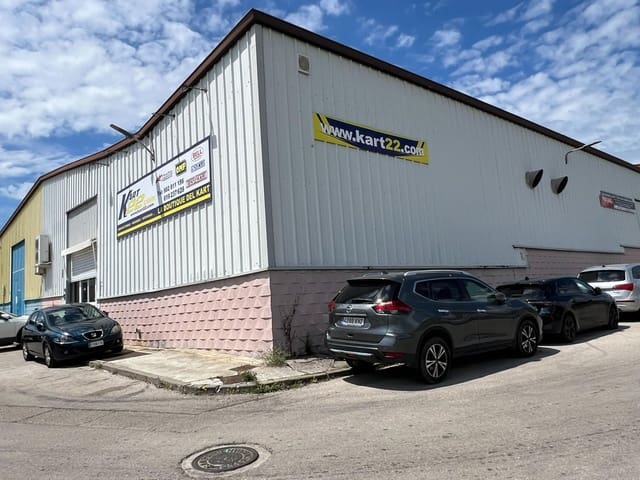 Virksomhed til leje i Zona Calvario, Estepona - € 2.750 (Ref: 8976245)