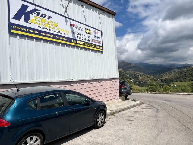 Virksomhed til leje i Zona Calvario, Estepona - € 2.750 (Ref: 8976245)