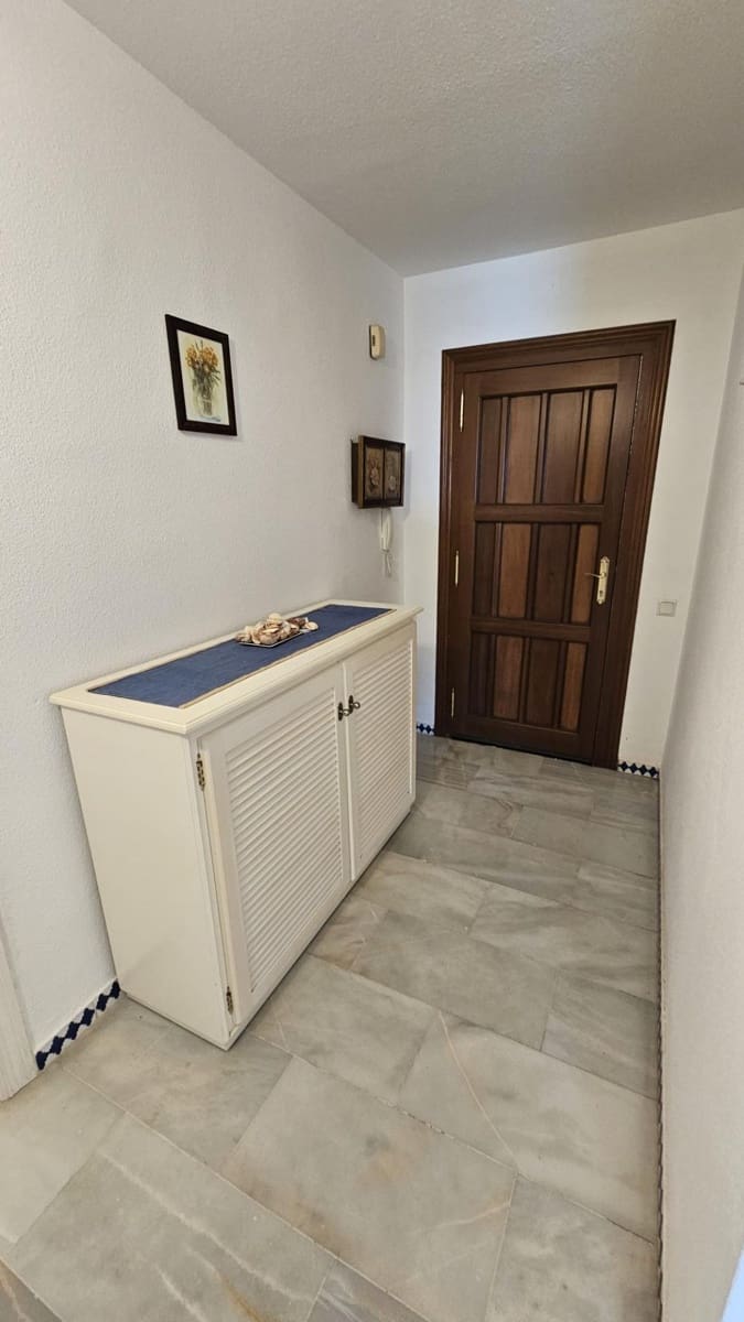 3 bedroom Apartment for sale in Estepona with pool garage - € 865,000 (Ref: 9036681)