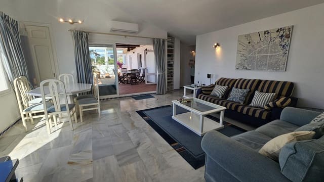 3 bedroom Apartment for sale in Guadalobón, Estepona with pool garage - € 865,000 (Ref: 9036681)