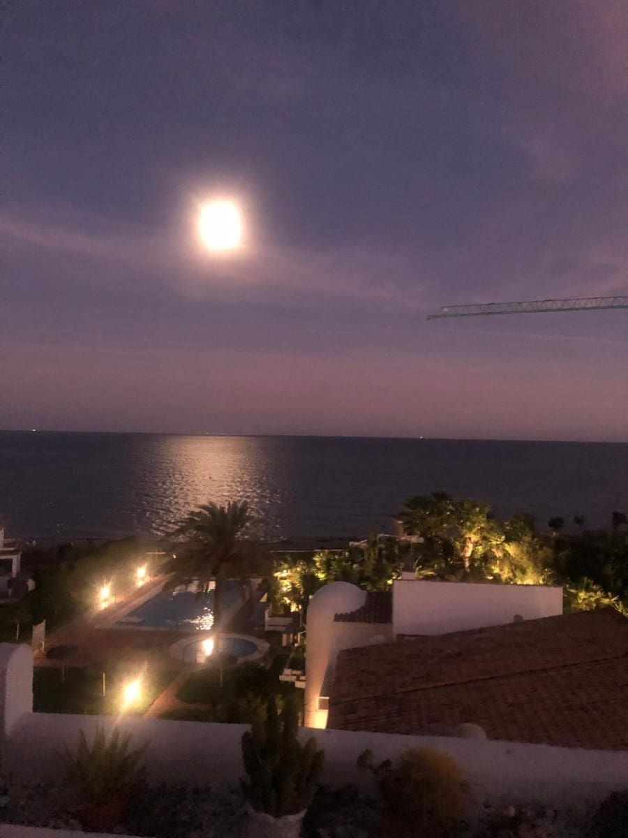 3 bedroom Apartment for sale in Estepona with pool garage - € 865,000 (Ref: 9036681)