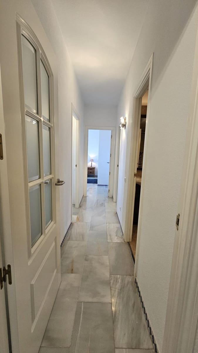 3 bedroom Apartment for sale in Estepona with pool garage - € 865,000 (Ref: 9036681)