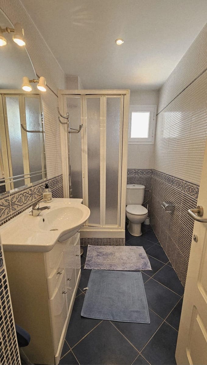 3 bedroom Apartment for sale in Estepona with pool garage - € 865,000 (Ref: 9036681)