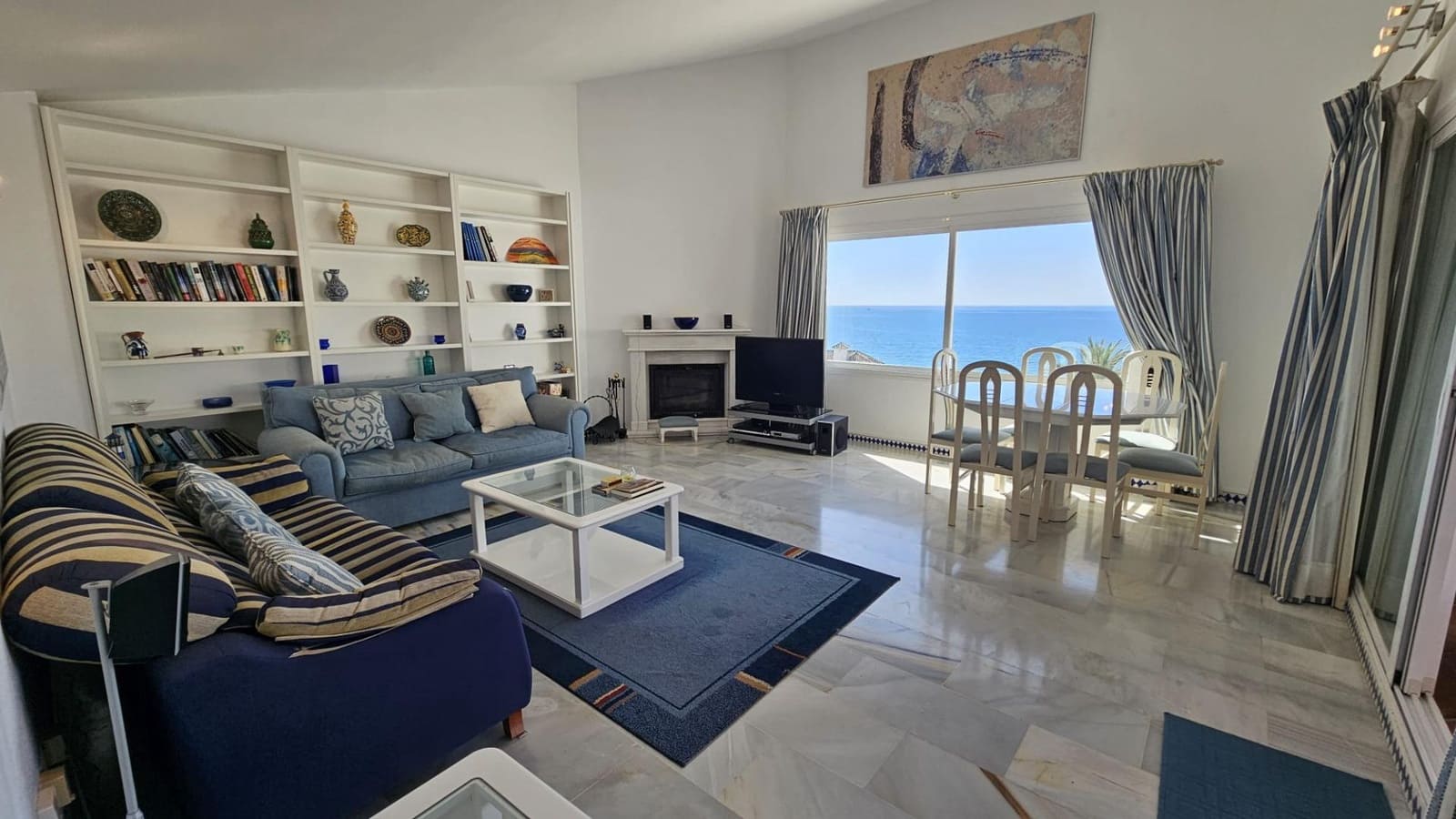 3 bedroom Apartment for sale in Estepona with pool garage - € 865,000 (Ref: 9036681)