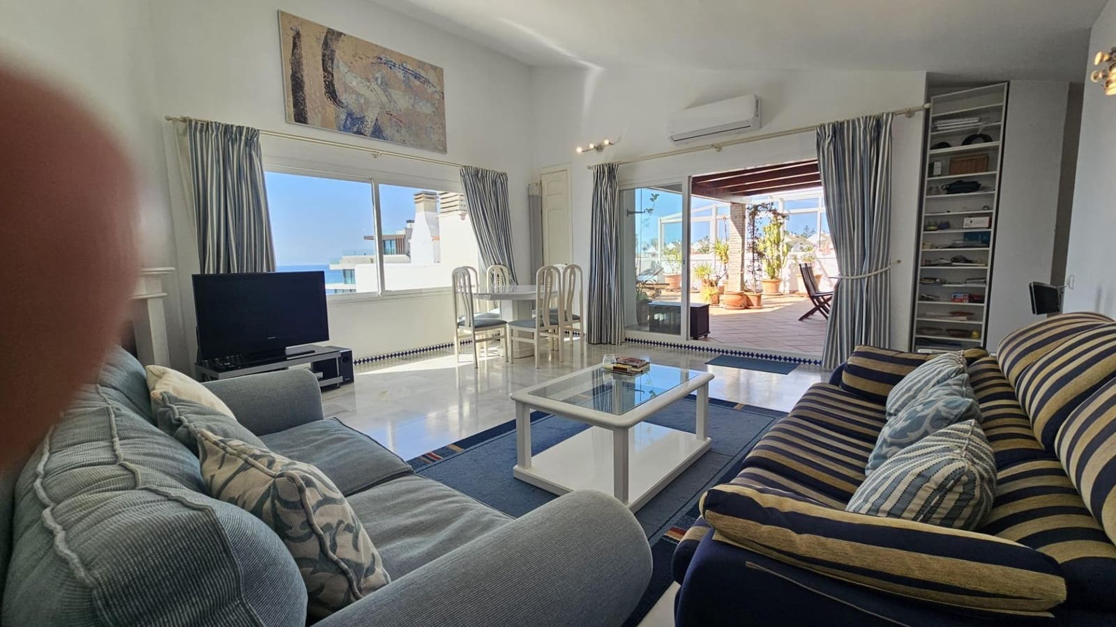 3 bedroom Apartment for sale in Estepona with pool garage - € 865,000 (Ref: 9036681)