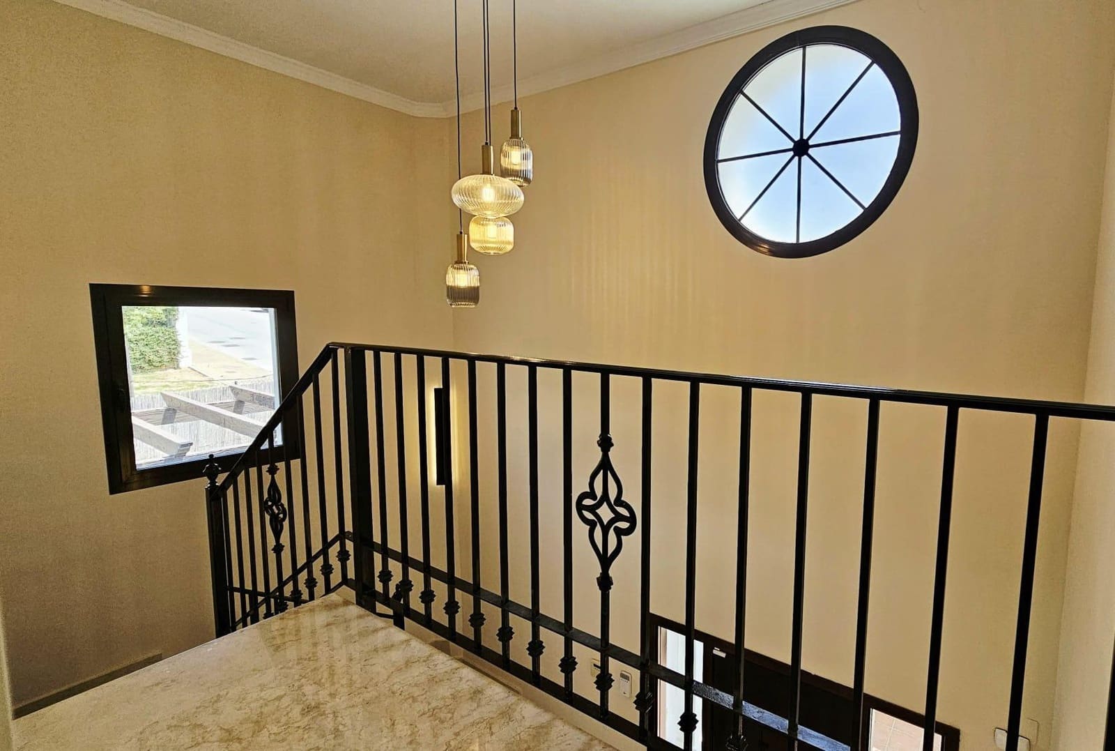 3 bedroom Villa for sale in Estepona with garage - € 950,000 (Ref: 9104726)