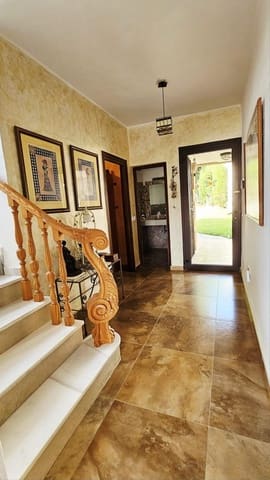 4 chambre Villa/Maison à vendre à Guadalmina Baja, Marbella avec piscine garage - 1 240 000 € (Ref: 9108790)