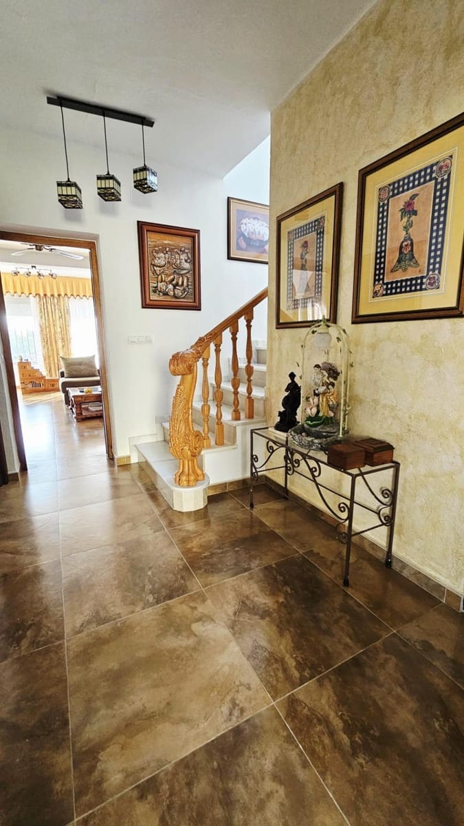 4 chambre Villa/Maison à vendre à Guadalmina avec piscine garage - 1 240 000 € (Ref: 9108790)