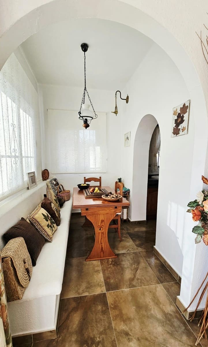 4 chambre Villa/Maison à vendre à Guadalmina avec piscine garage - 1 240 000 € (Ref: 9108790)