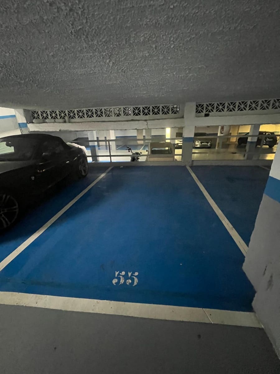 4 slaapkamer Flat te huur in Marbella met zwembad garage - € 2.200 (Ref: 9126832)