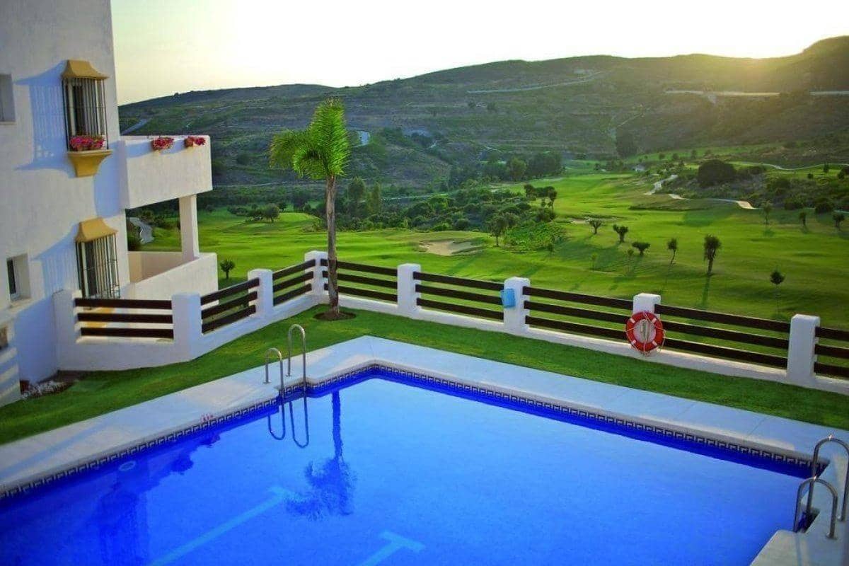 2 chambre Penthouse à vendre à Estepona avec piscine garage - 345 000 € (Ref: 9129808)