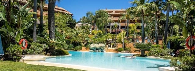 2 sypialnia Apartament do wynajęcia w Bahía de Marbella, Marbella z basenem garażem - 2 300 € (Ref: 9129809)