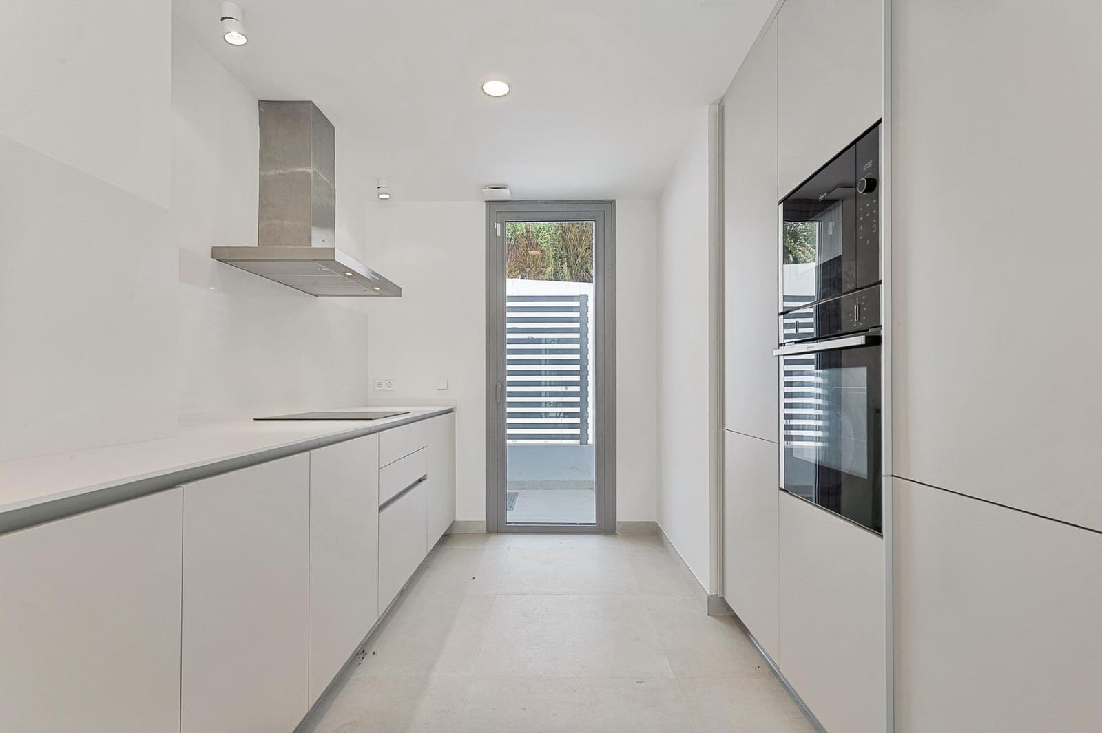 3 soveværelse Rækkehus til salg i San Pedro de Alcantara med swimmingpool garage - € 1.300.000 (Ref: 9132490)