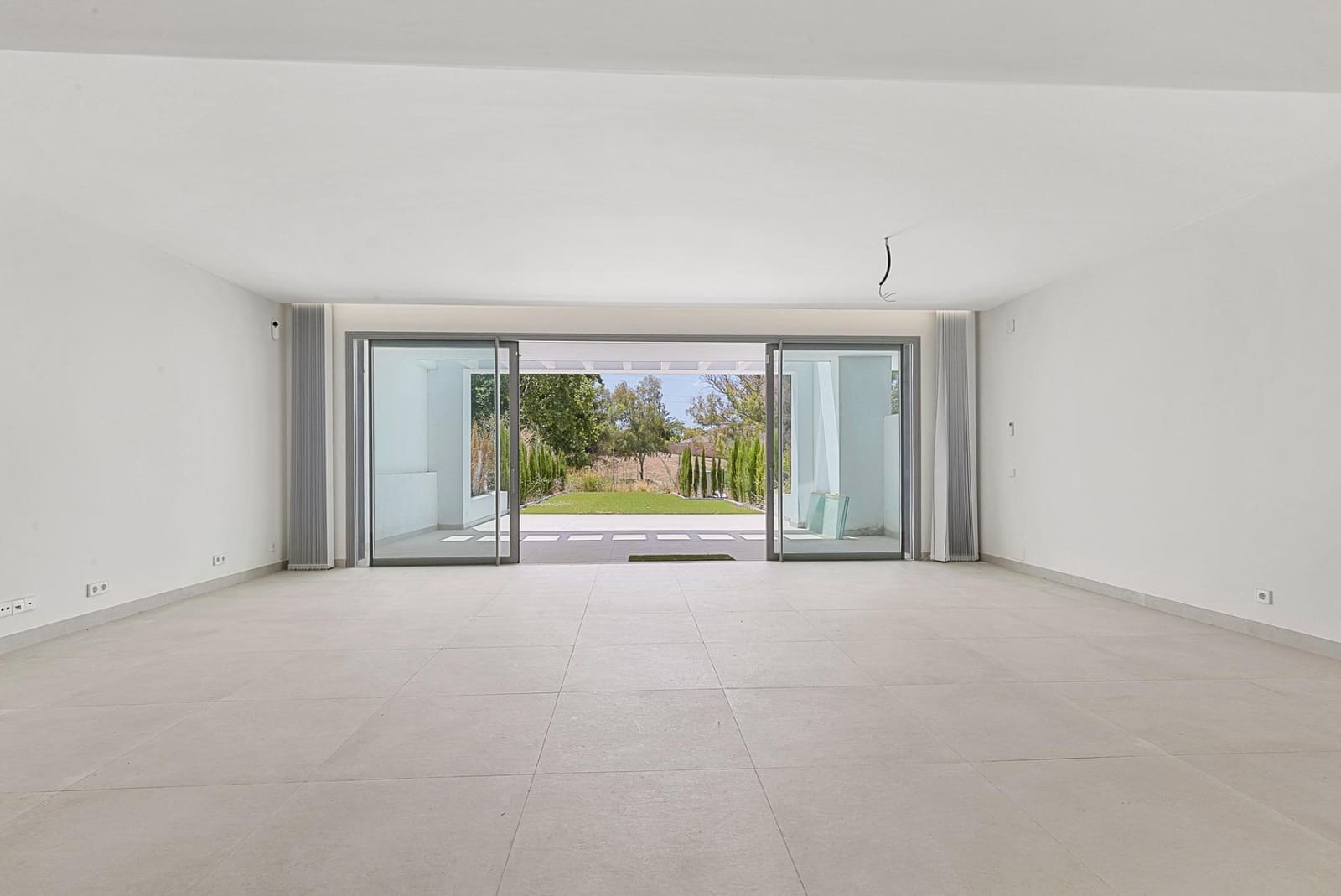 3 soveværelse Rækkehus til salg i San Pedro de Alcantara med swimmingpool garage - € 1.300.000 (Ref: 9132490)