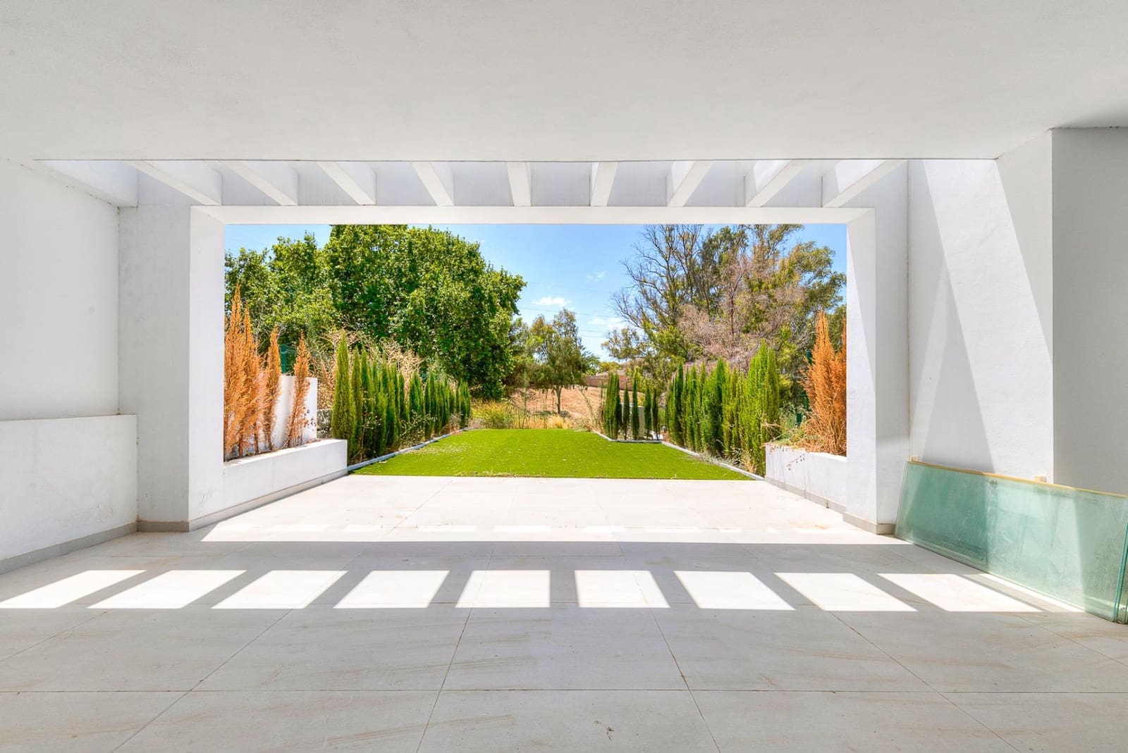 3 soveværelse Rækkehus til salg i San Pedro de Alcantara med swimmingpool garage - € 1.300.000 (Ref: 9132490)