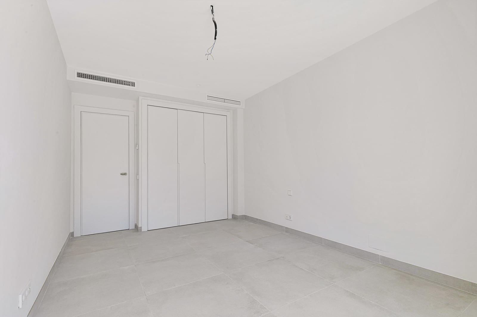 3 soveværelse Rækkehus til salg i San Pedro de Alcantara med swimmingpool garage - € 1.300.000 (Ref: 9132490)