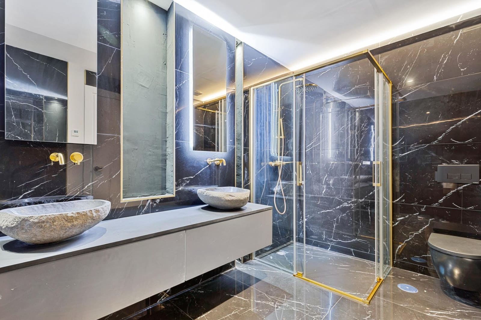 3 soveværelse Rækkehus til salg i San Pedro de Alcantara med swimmingpool garage - € 1.300.000 (Ref: 9132490)