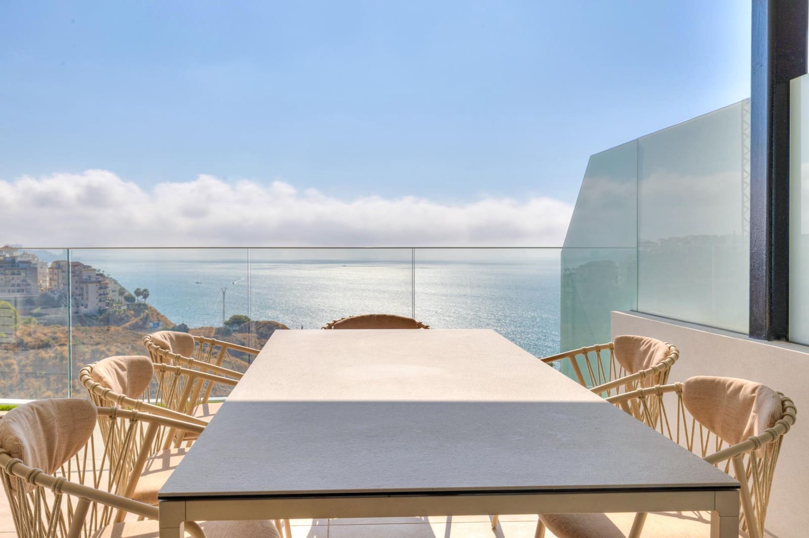 Apartamento de 2 habitaciones en Fuengirola en venta con garaje - 875.000 € (Ref: 9192423)