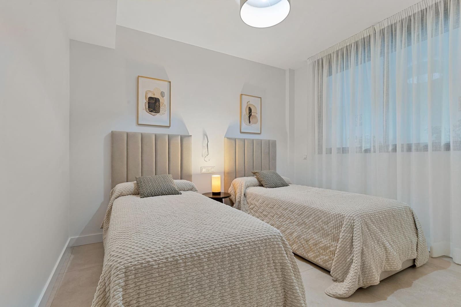 Apartamento de 2 habitaciones en Fuengirola en venta con garaje - 875.000 € (Ref: 9192423)