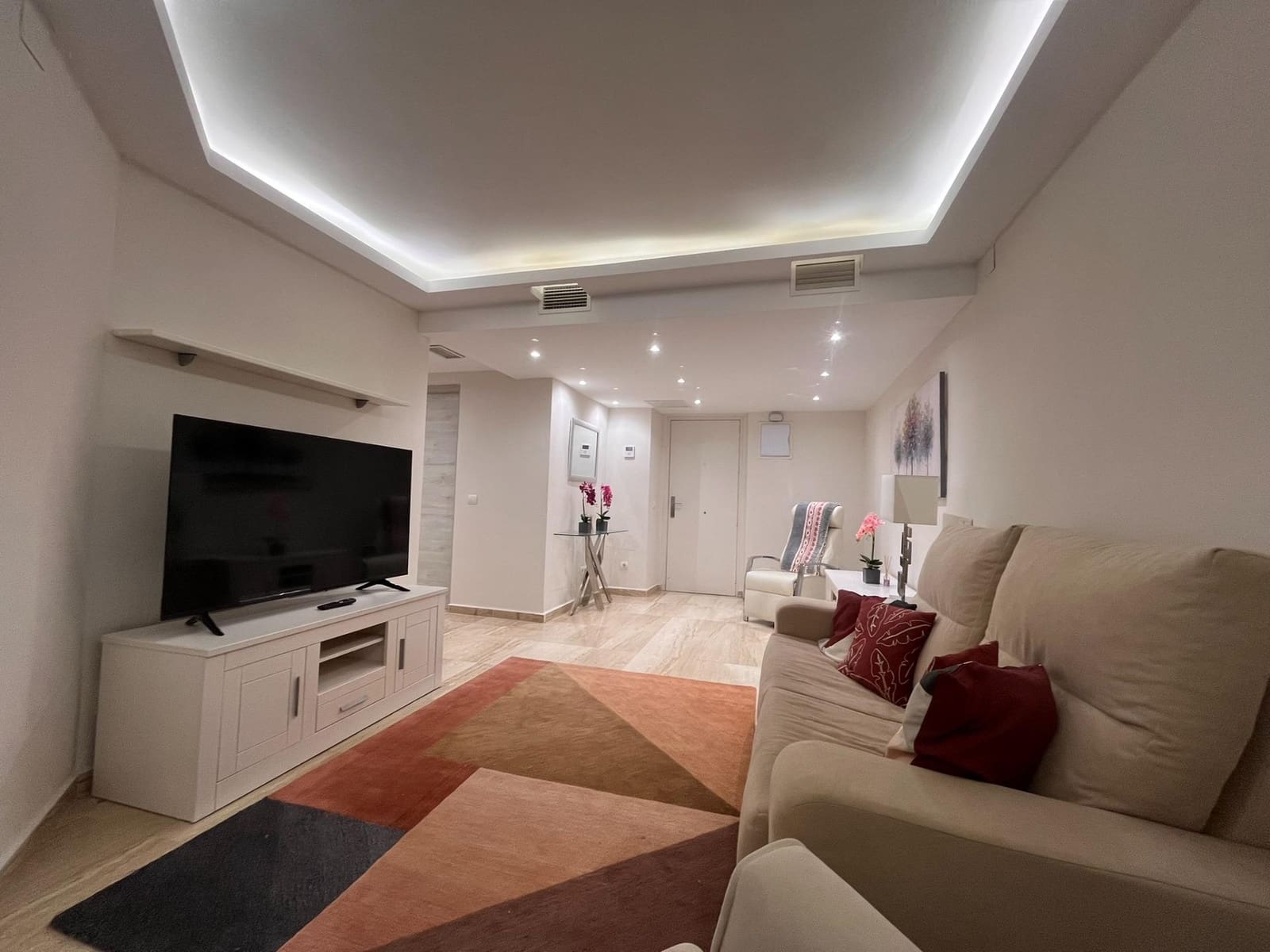 2 sypialnia Apartament do wynajęcia w Marbella z garażem - 2 400 € (Ref: 9202501)