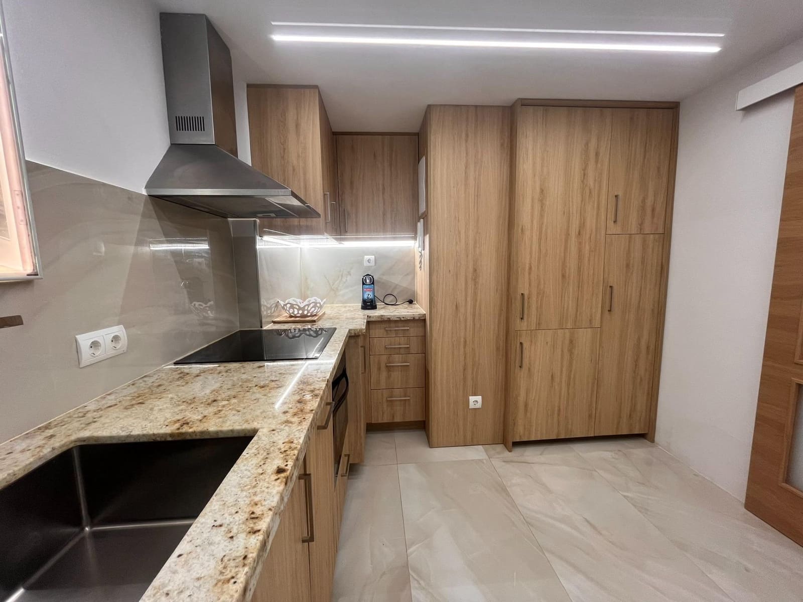 2 sypialnia Apartament do wynajęcia w Marbella z garażem - 2 400 € (Ref: 9202501)