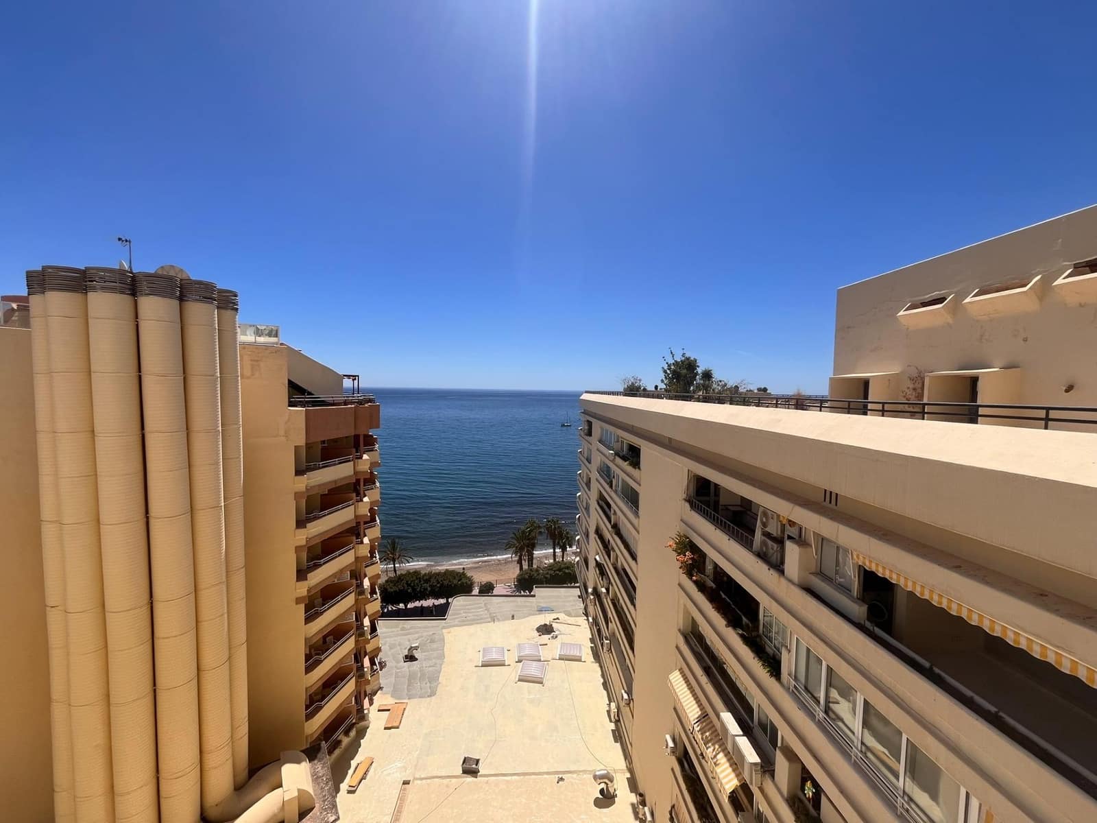 2 sypialnia Apartament do wynajęcia w Marbella z garażem - 2 400 € (Ref: 9202501)