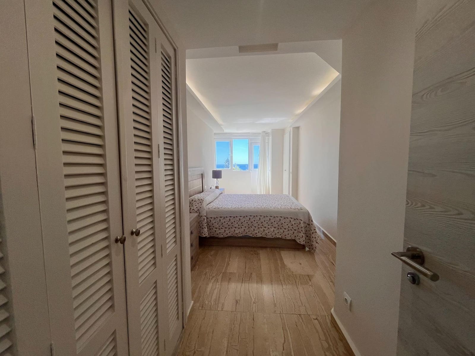 2 sypialnia Apartament do wynajęcia w Marbella z garażem - 2 400 € (Ref: 9202501)