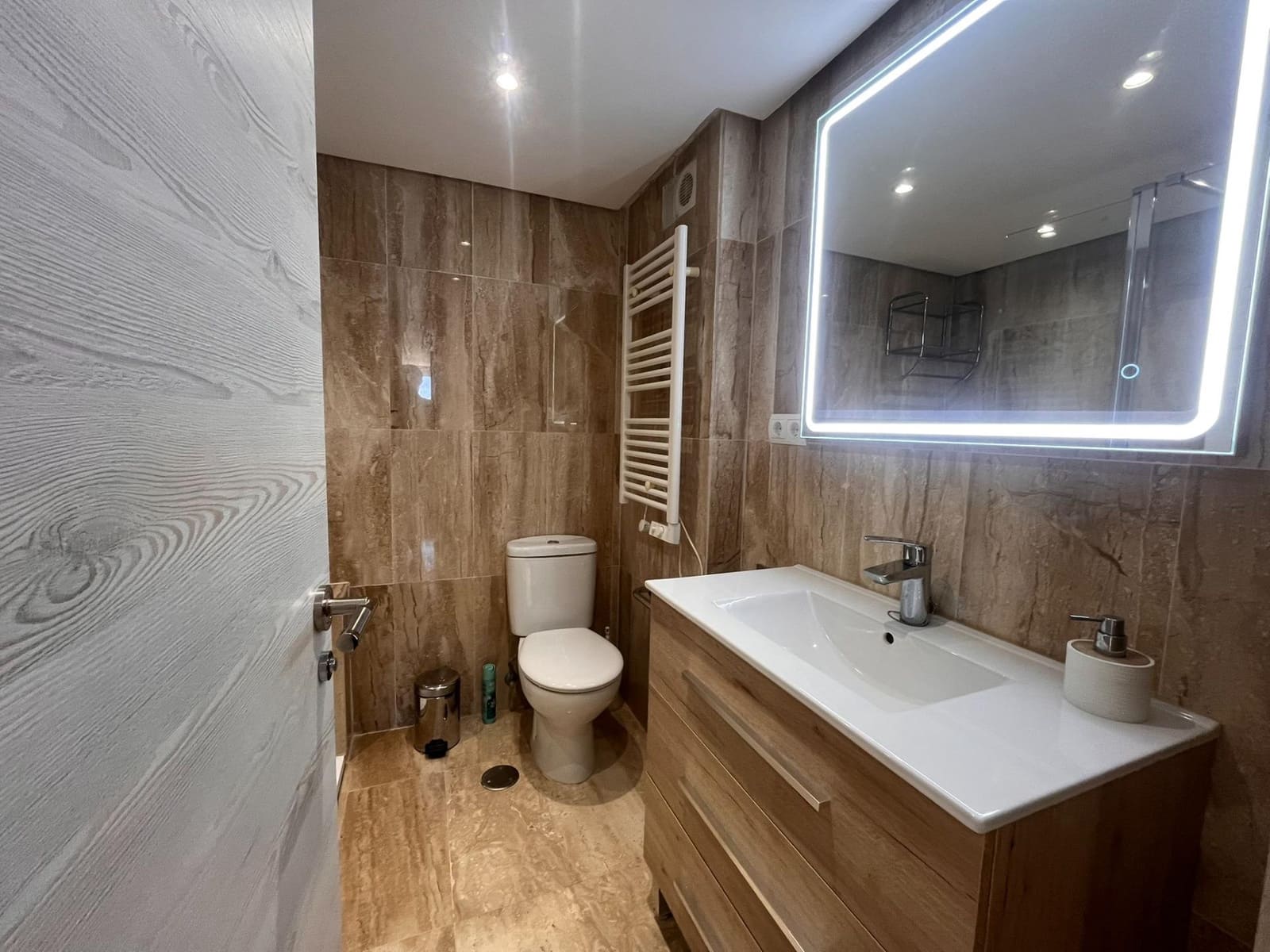 2 sypialnia Apartament do wynajęcia w Marbella z garażem - 2 400 € (Ref: 9202501)