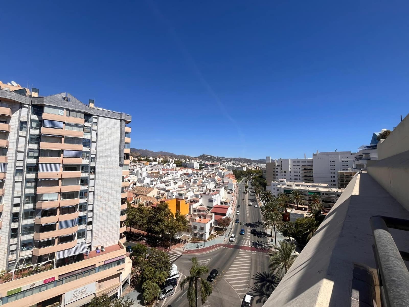 2 sypialnia Apartament do wynajęcia w Marbella z garażem - 2 400 € (Ref: 9202501)