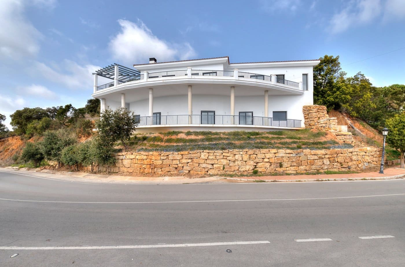 Villa til salg i La Mairena - € 1.300.000 (Ref: 9215142)