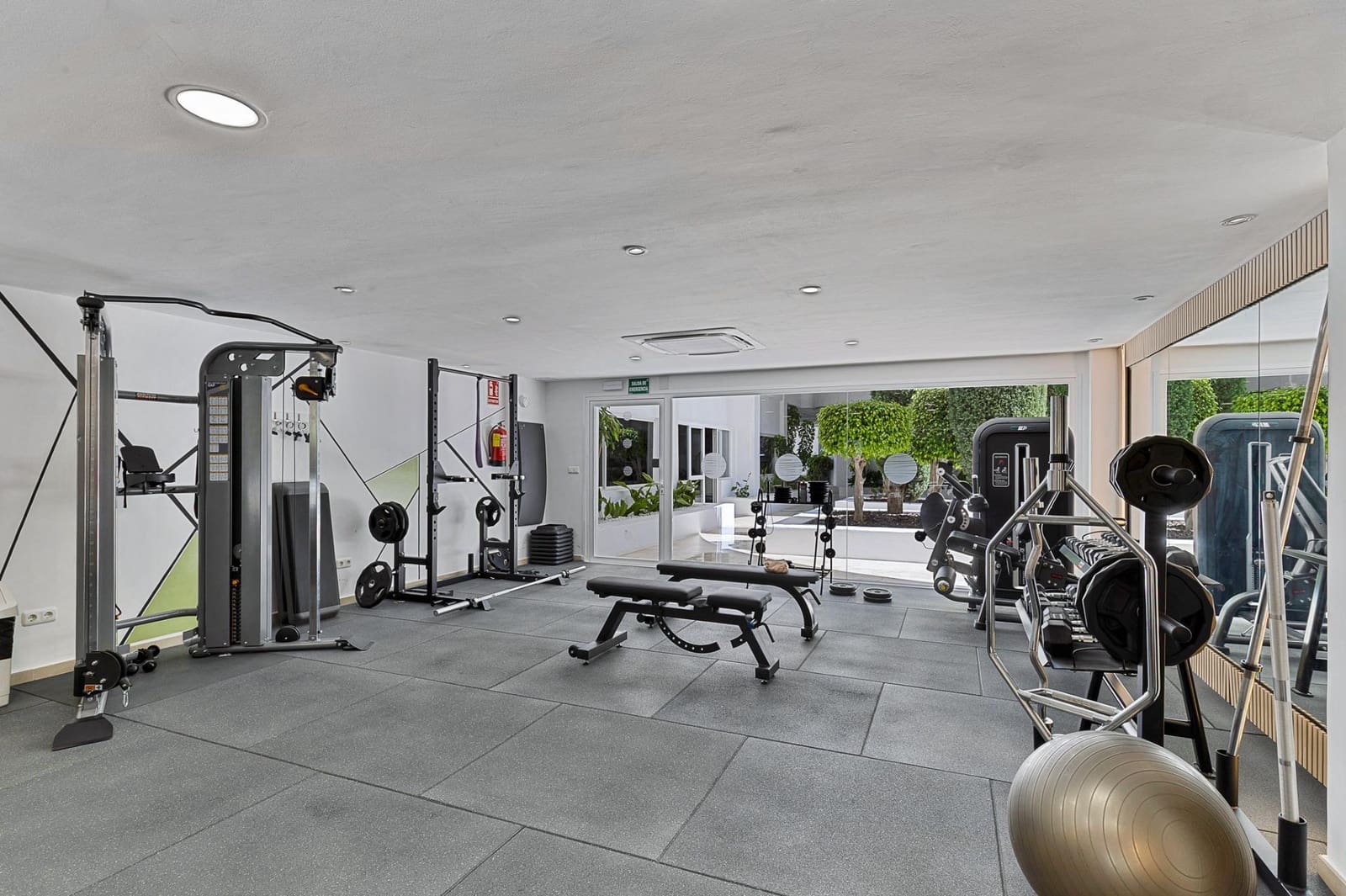 3 soveværelse Lejlighed til leje i Marbella med garage - € 4.450 (Ref: 9226717)