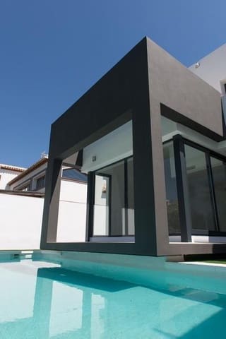 3 bedroom Villa for sale in Valle Romano Golf, Estepona with garage - € 1,180,000 (Ref: 9317918)