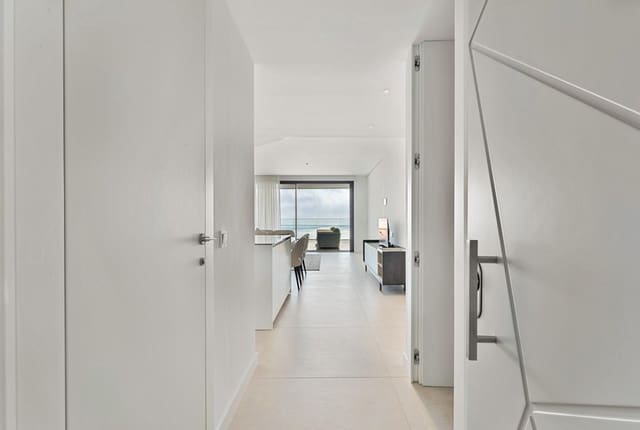 2 sypialnia Apartament na sprzedaż w El Higuerón, Fuengirola z garażem - 875 000 € (Ref: 9437204)