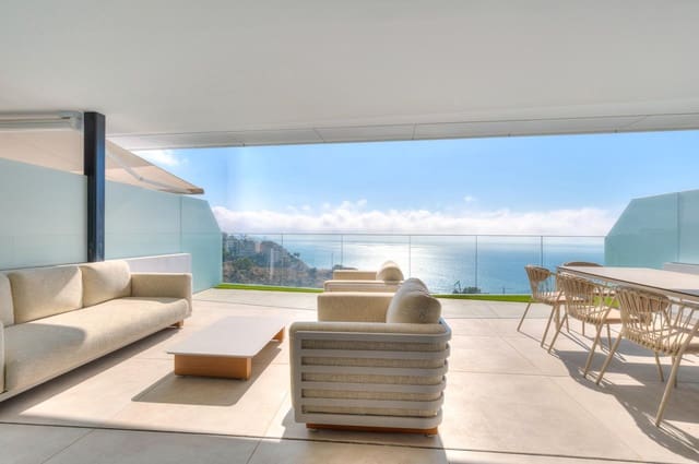 2 soverom Leilighet til salgs i Carvajal, Fuengirola med garasje - € 820 000 (Ref: 9437204)