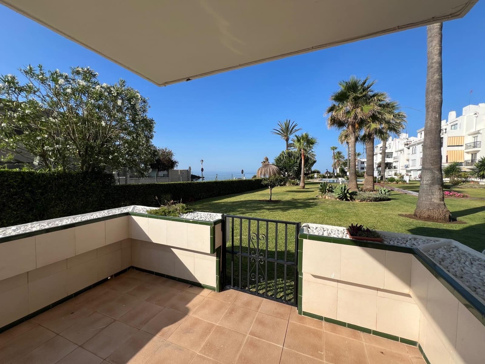 2 quarto Apartamento de Praia para arrendar em Mijas Costa - 2 300 € (Ref: 9437228)