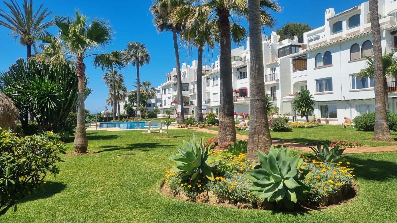 2 makuuhuone Ranta-asunto vuokrattavana paikassa Mijas Costa mukana 
autotalli - 2 300 € (Ref: 9437228)