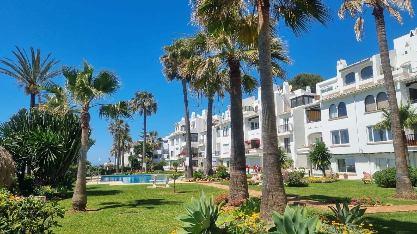 2 makuuhuone Ranta-asunto vuokrattavana paikassa Mijas Costa mukana 
autotalli - 2 300 € (Ref: 9437228)