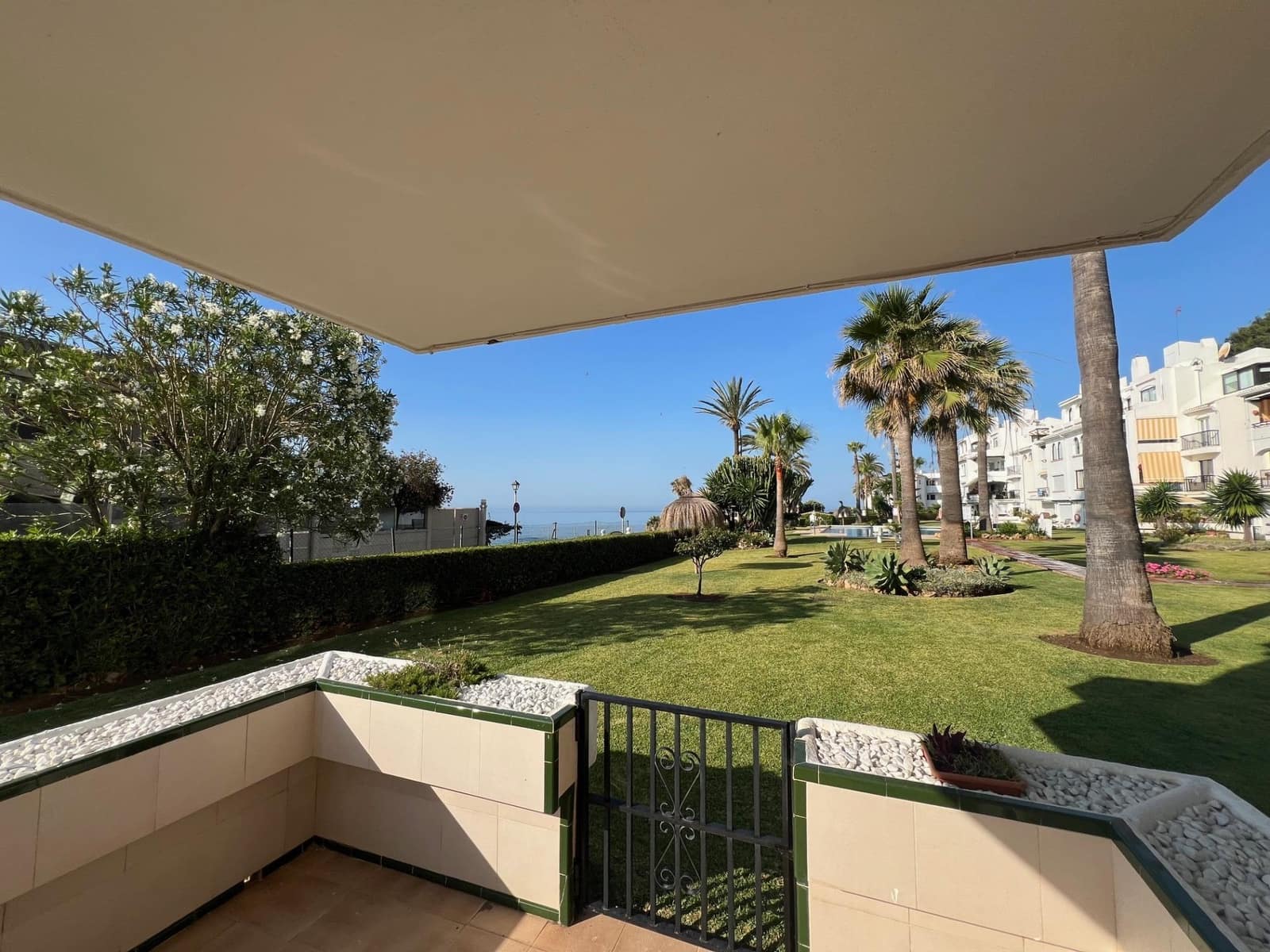 2 makuuhuone Ranta-asunto vuokrattavana paikassa Mijas Costa mukana 
autotalli - 2 300 € (Ref: 9437228)