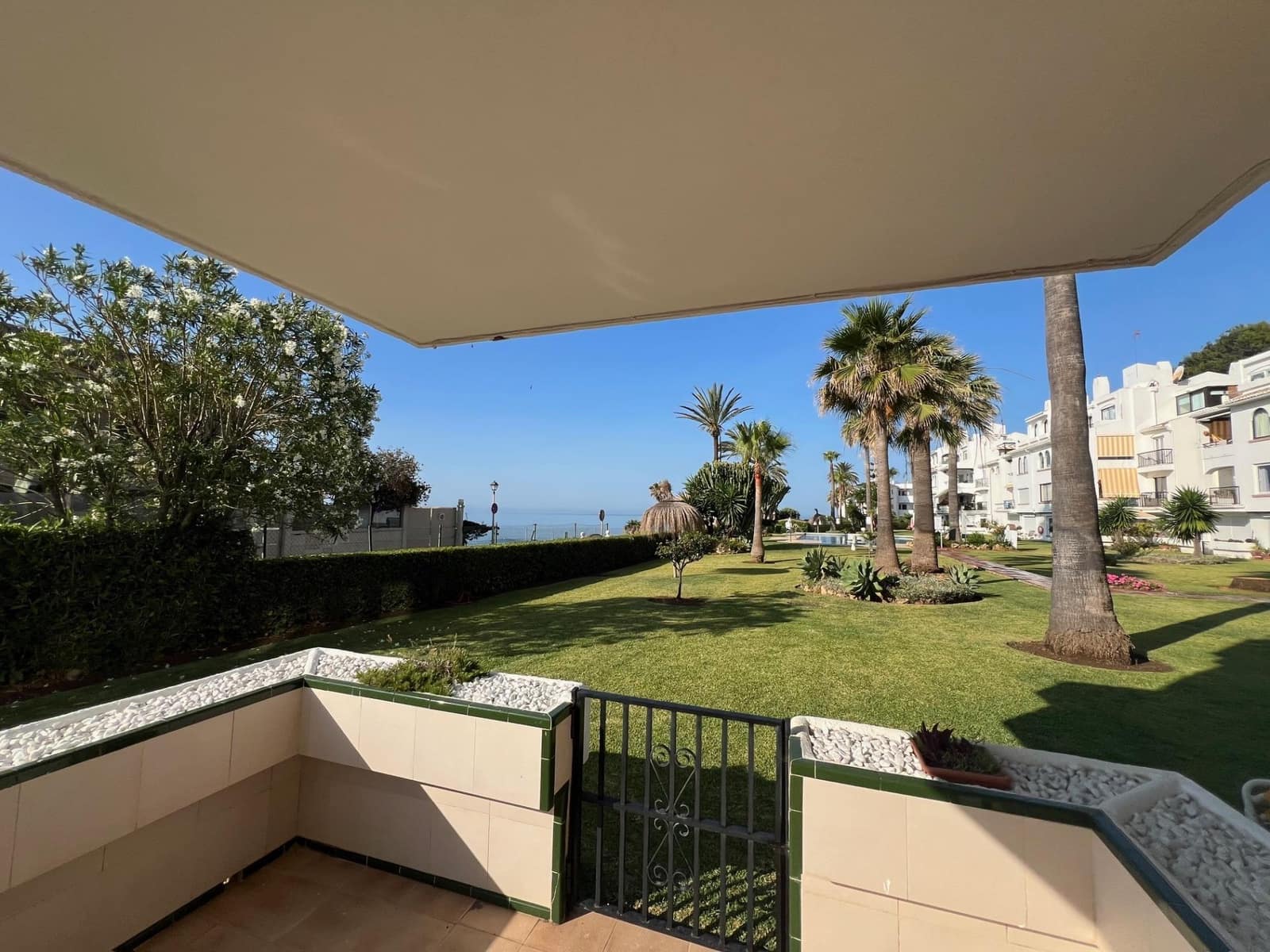2 makuuhuone Ranta-asunto vuokrattavana paikassa Mijas Costa mukana 
autotalli - 2 300 € (Ref: 9437228)