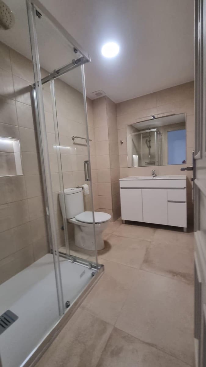 Appartement de Plage de 2 chambres à louer à Mijas Costa avec garage - 2 000 € (Ref: 9437228)