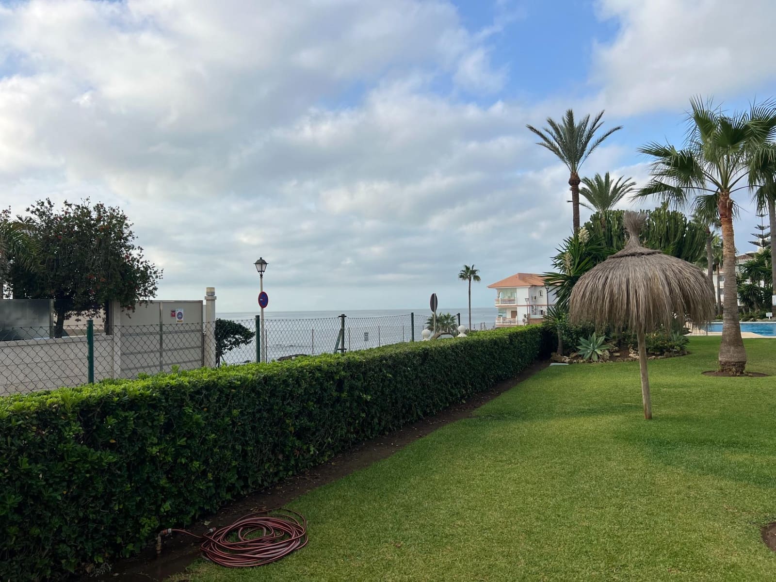 Appartement de Plage de 2 chambres à louer à Mijas Costa avec garage - 2 000 € (Ref: 9437228)