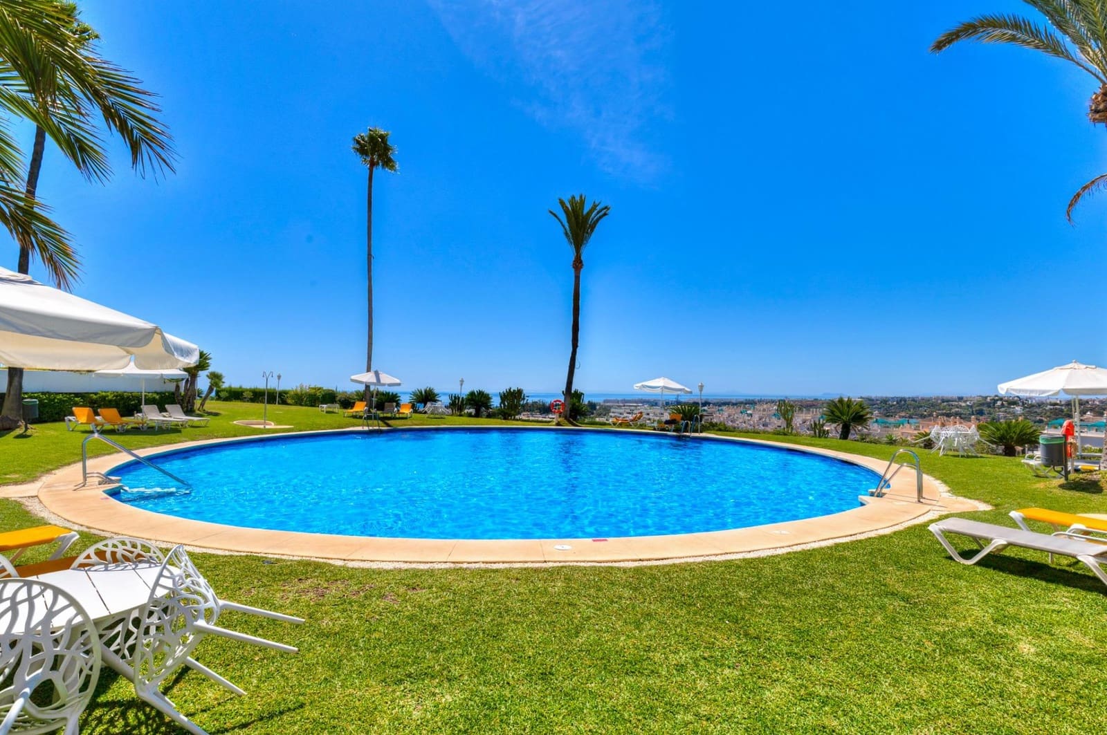 Apartamento de 3 habitaciones en Marbella en alquiler con garaje - 4.000 € (Ref: 9446438)