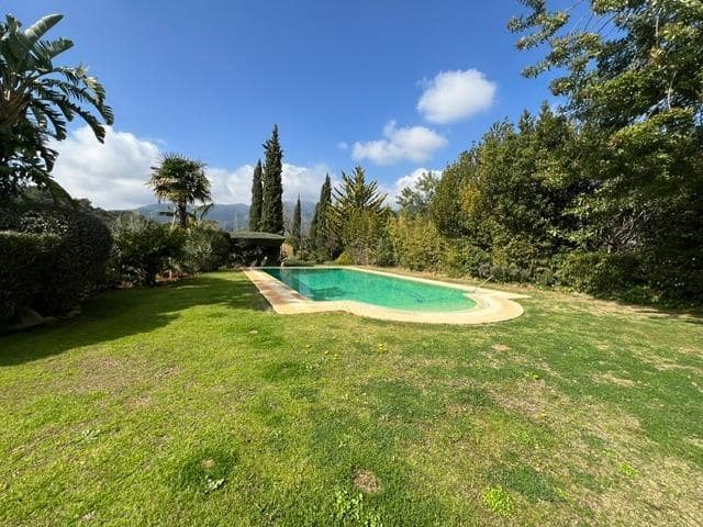 Finca/Casa Rural de 5 habitaciones en Ojen en venta con piscina garaje - 1.500.000 € (Ref: 9449390)