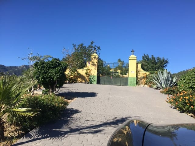 5 chambre Finca/Maison de Campagne à vendre à Ojen avec piscine garage - 1 500 000 € (Ref: 9449390)