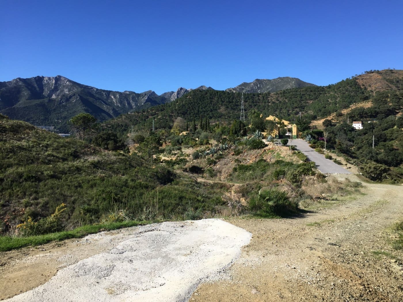 Finca/Casa Rural de 5 habitaciones en Ojen en venta con piscina garaje - 1.500.000 € (Ref: 9449390)