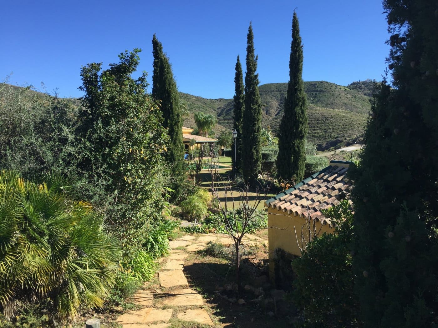 Finca/Casa Rural de 5 habitaciones en Ojen en venta con piscina garaje - 1.500.000 € (Ref: 9449390)