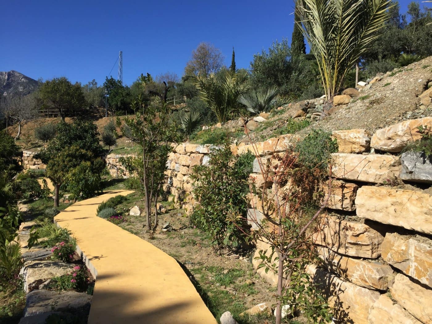 Finca/Casa Rural de 5 habitaciones en Ojen en venta con piscina garaje - 1.500.000 € (Ref: 9449390)