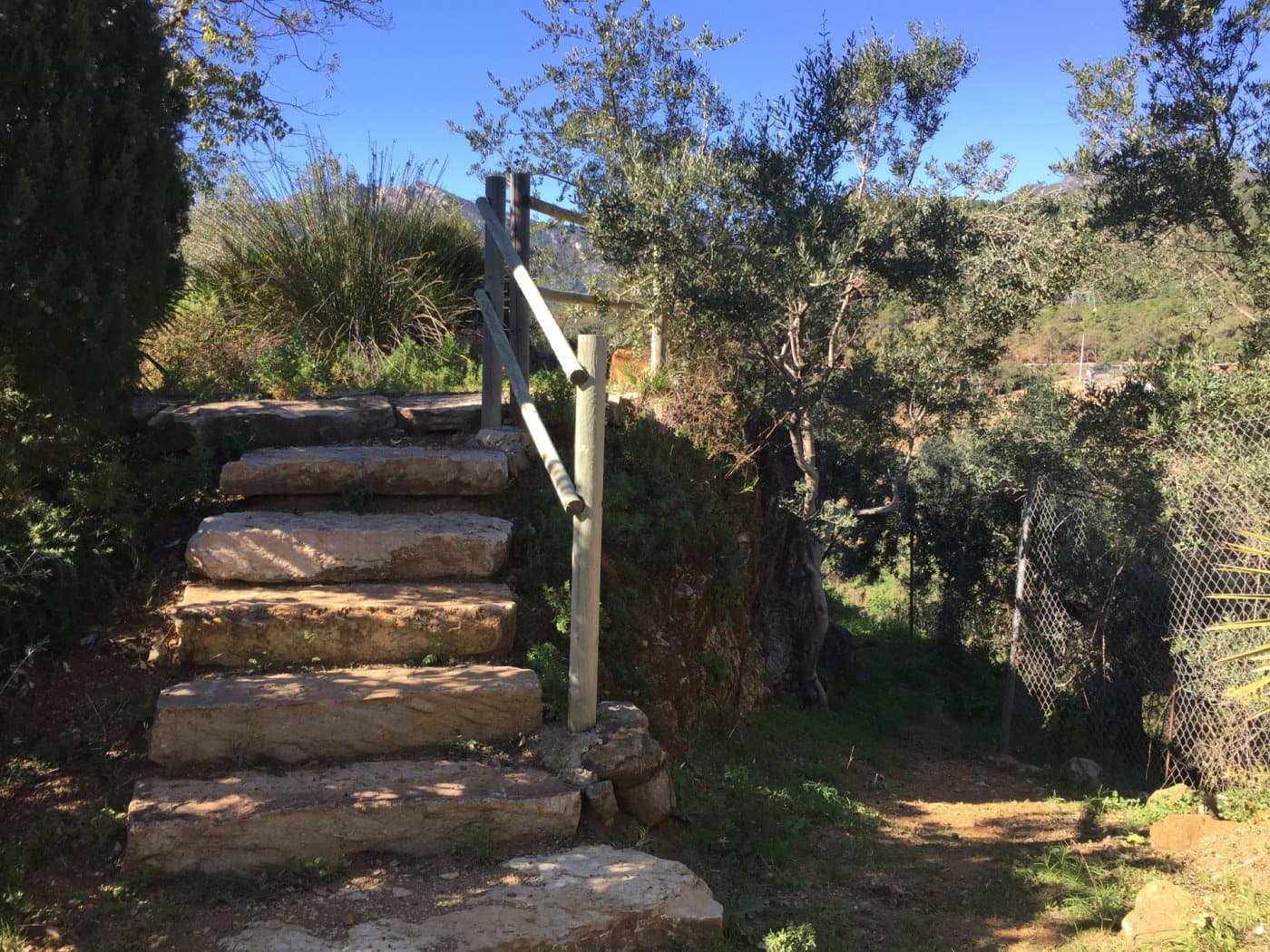 Finca/Casa Rural de 5 habitaciones en Ojen en venta con piscina garaje - 1.500.000 € (Ref: 9449390)