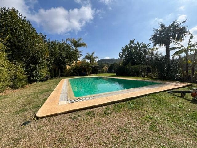 Finca/Casa Rural de 5 habitaciones en Ojen en venta con piscina garaje - 1.500.000 € (Ref: 9449390)